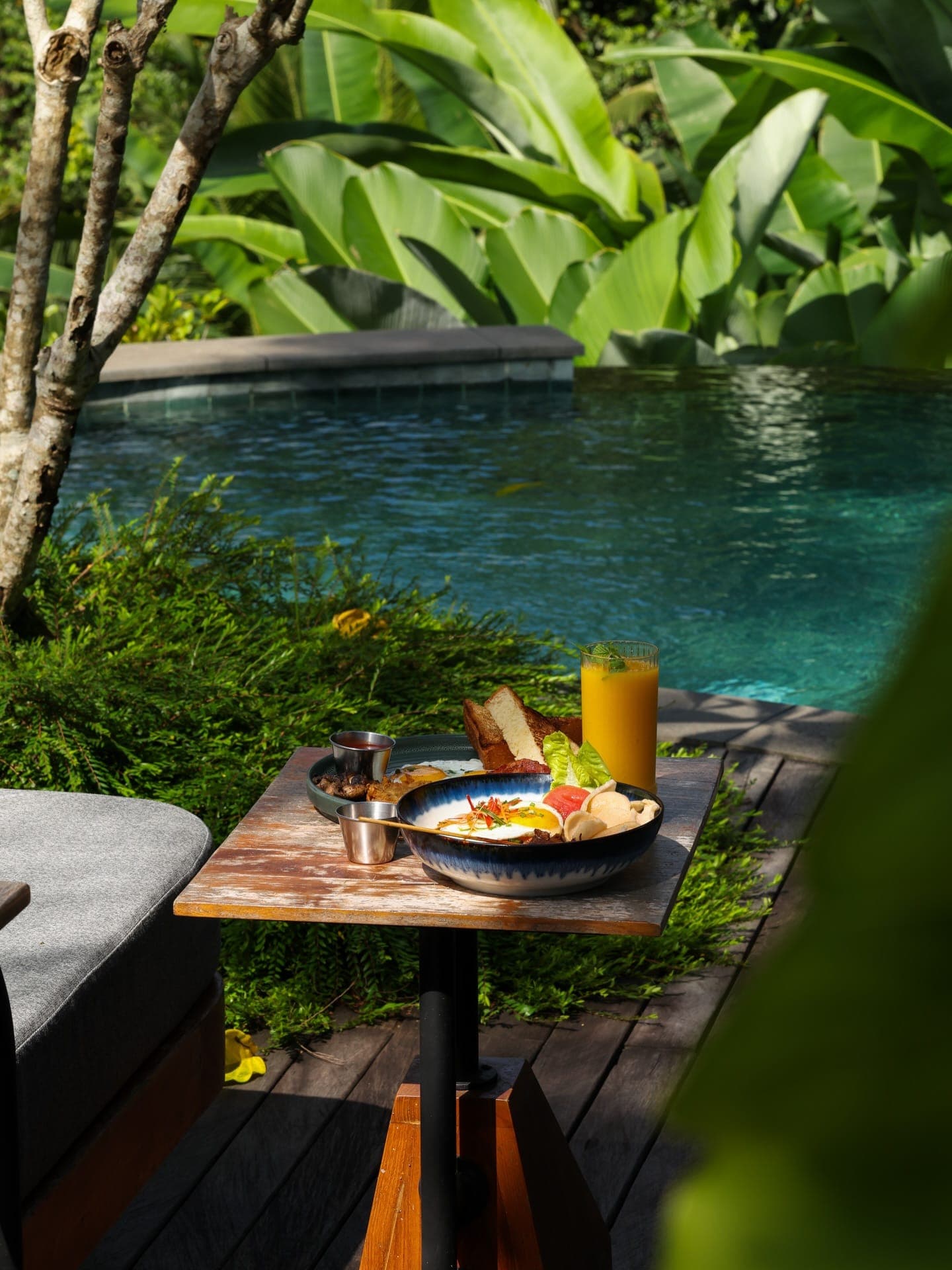 Reference: breakfast beside a jungle pool