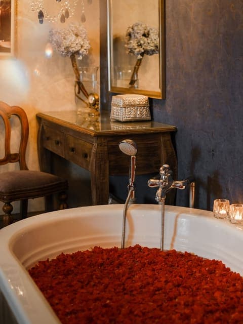 DaLa Spa Instagram post from 2026-10-12
